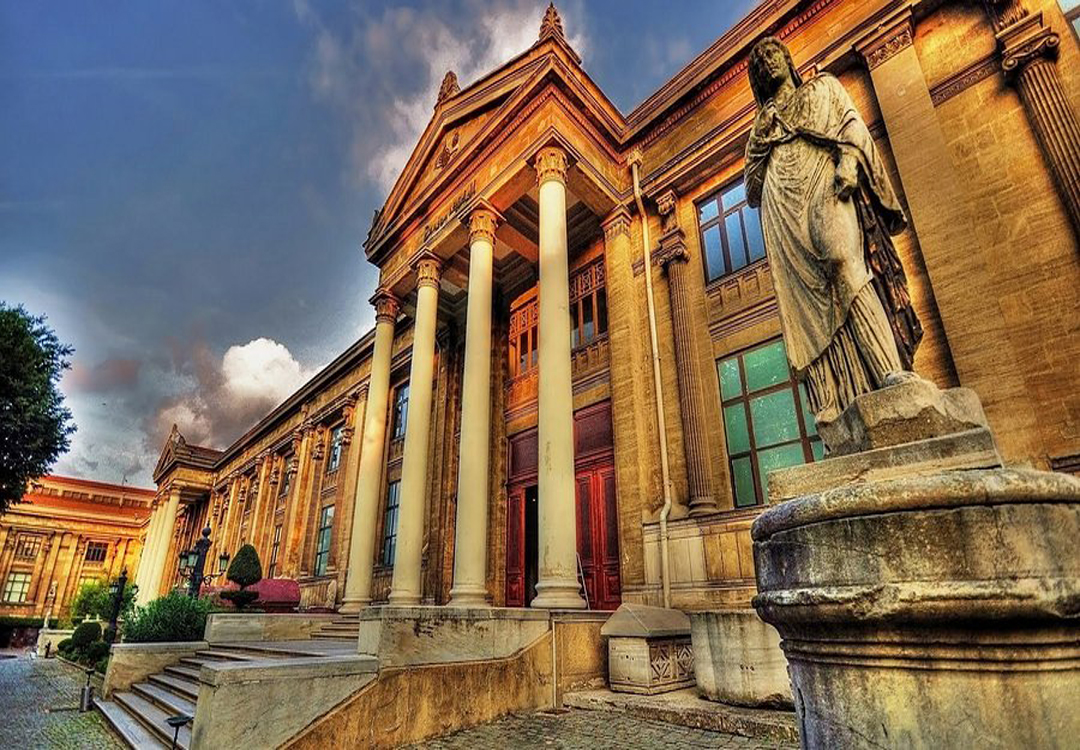 The Arkeoloji Müzesi (İstanbul Archaeological Museums) has twenty galleries filled with artefacts from all over Türkiye and the East, celebrating 5000 years of history with exhibits from Eastern Roman, the Ottoman Empire and the many civilisations of Anatolia and ancient Egypt. The main building houses the finds of 19th-century archaeologist Osman Hamdi Bey, in particular the famous 4th-century Alexander Sarcophagus discovered in the royal necropolis of Sidon in Lebanon. The Museum of the Ancient Near East houses artefacts from Egypt and Mesopotamia, including a magnificent bull frieze from the Ishtar Gate in Babylon.