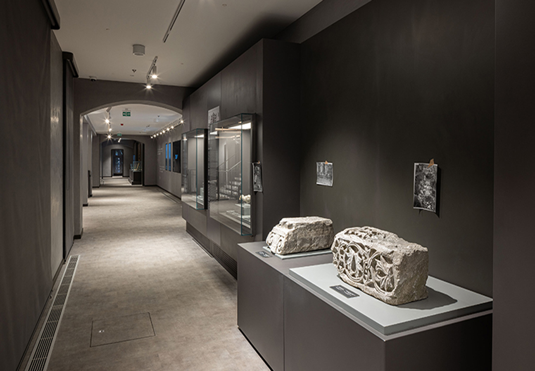 The Hagia Sophia, one of the historical architectural wonders that still remains standing today, has an important place in the art world with its architecture, grandness, size and functionality.